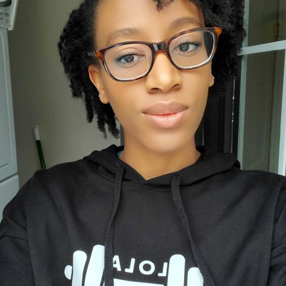 Meet your Posher, Lola - Picture 1 of 1